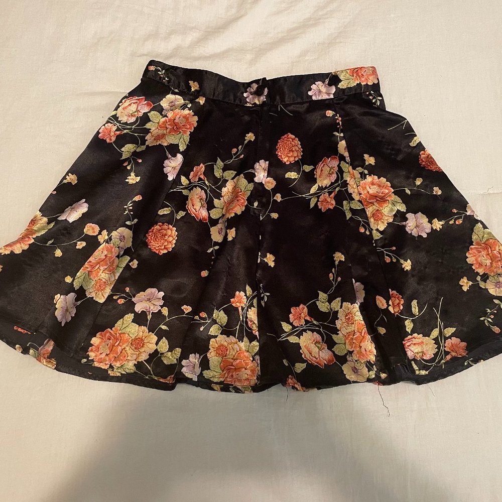 Floral Print Mini Skirt